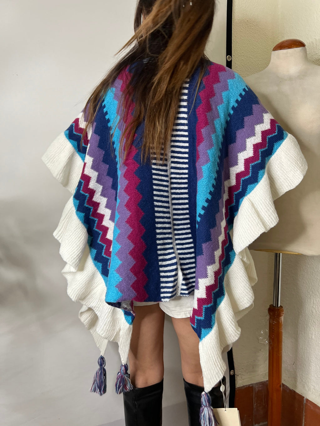 Poncho ARIEL Modine Studio
