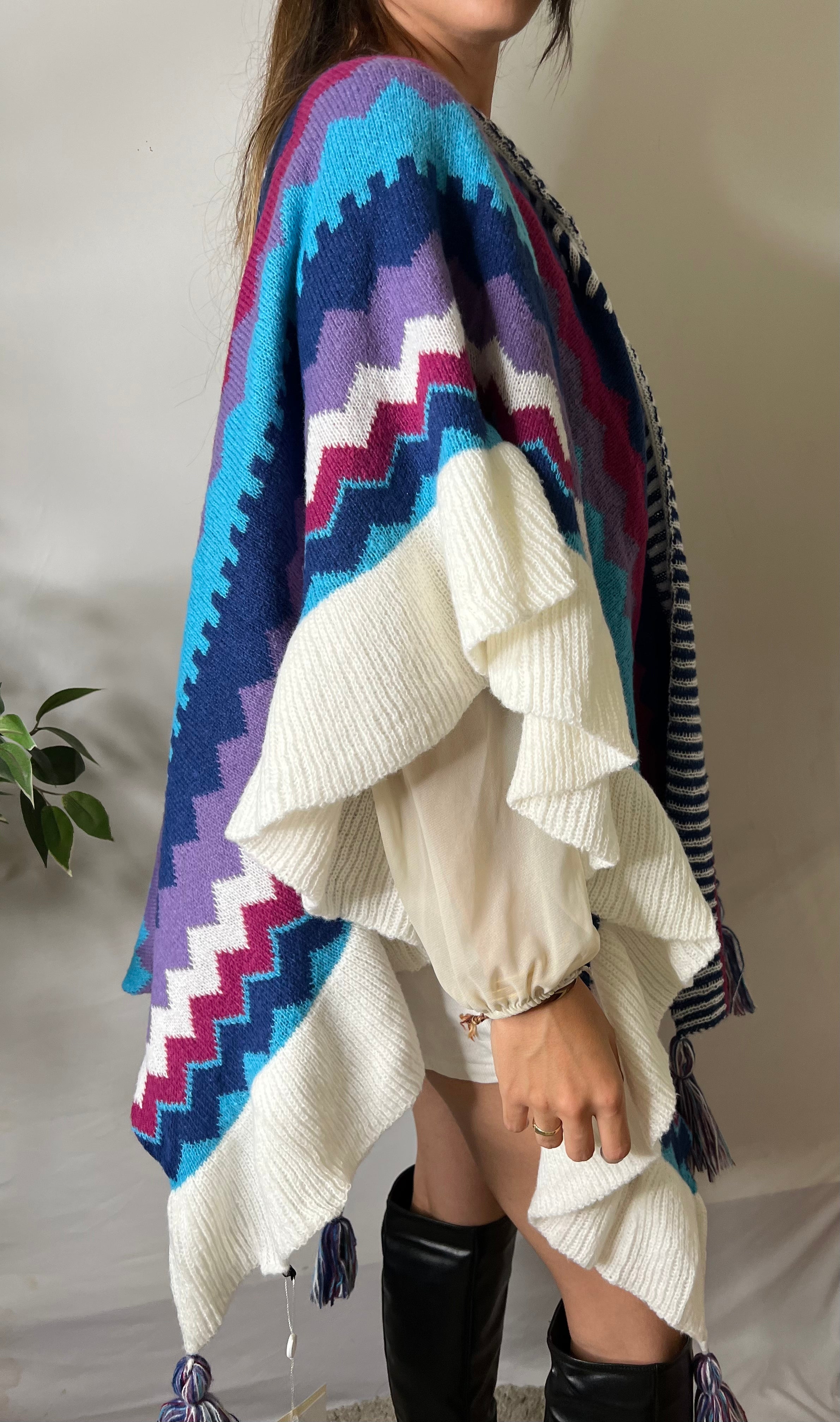 Poncho ARIEL Modine Studio